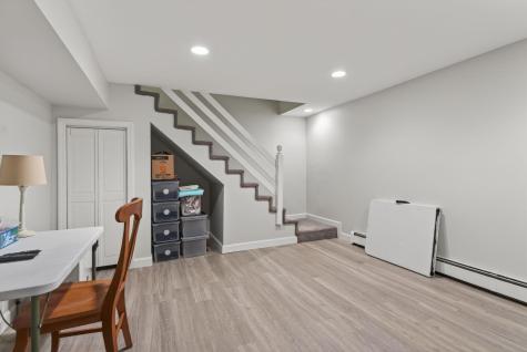 2 Meadow Lane Falmouth ME 04105