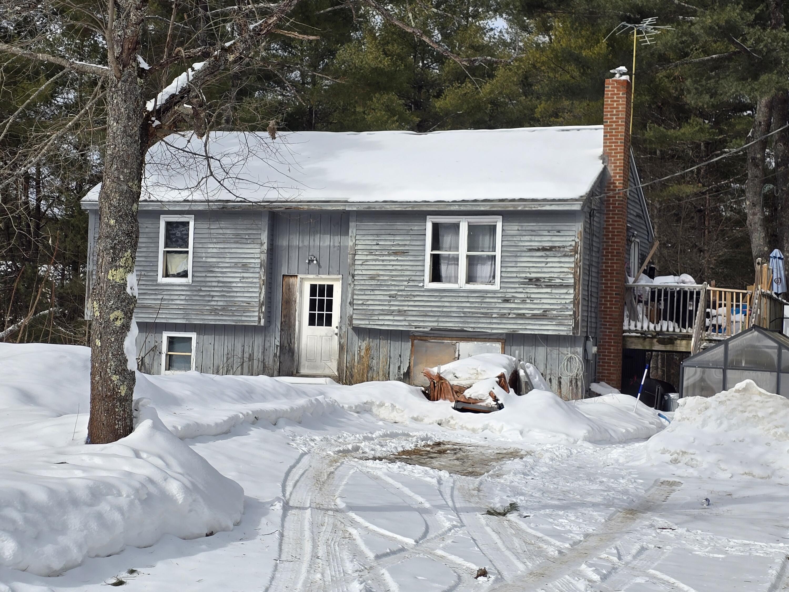 8 Woodland Avenue Standish ME 04084