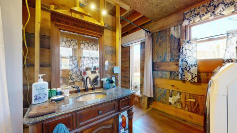 167 E Oxford Road Oxford ME 04270