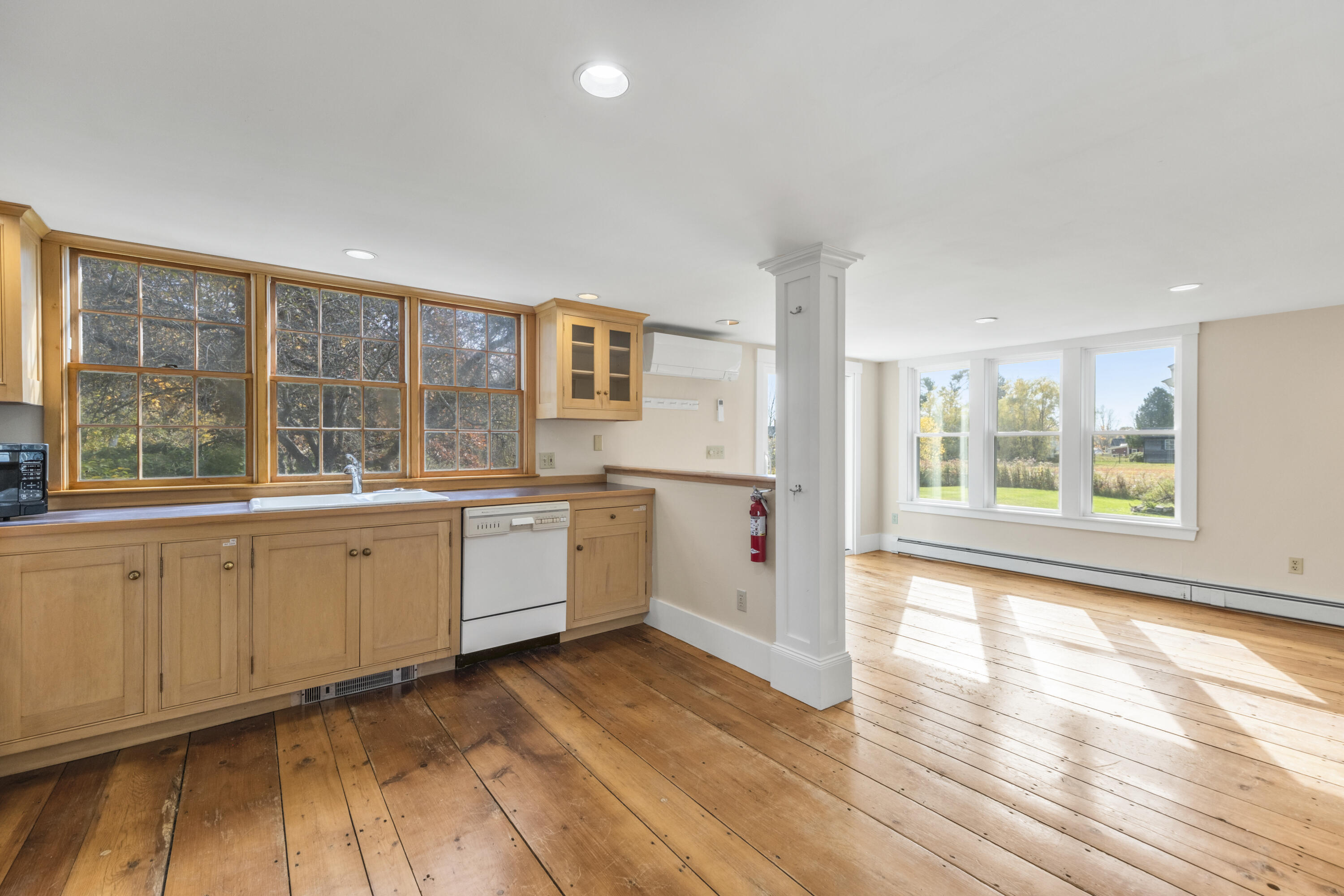 2561 Atlantic Highway Lincolnville ME 04849