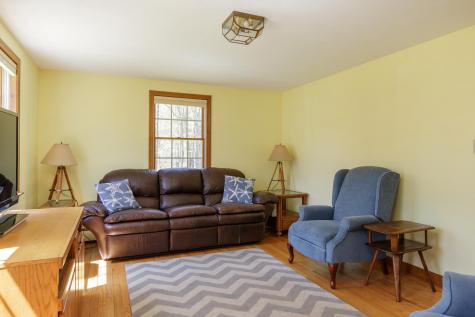 37 Middle Road Kennebunk ME 04043