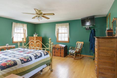 37 Middle Road Kennebunk ME 04043