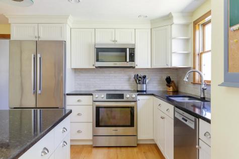 37 Middle Road Kennebunk ME 04043