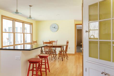 37 Middle Road Kennebunk ME 04043