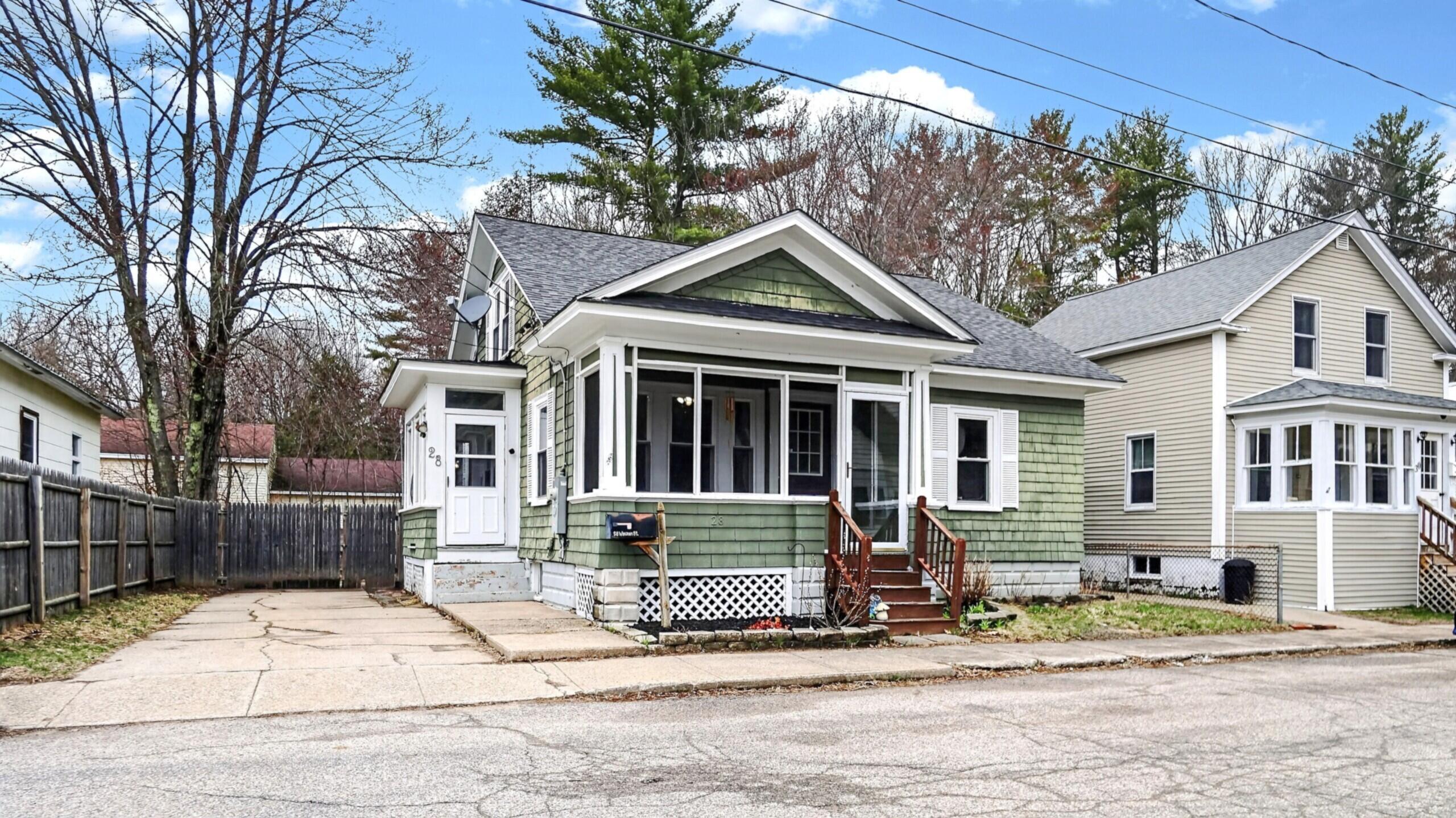 28 Weeman Street Sanford ME 04083