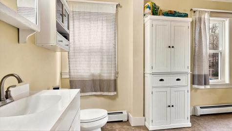 28 Weeman Street Sanford ME 04083