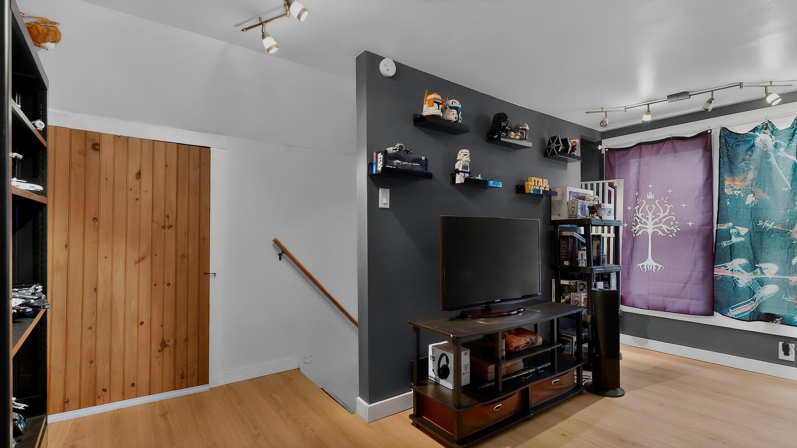 28 Weeman Street Sanford ME 04083