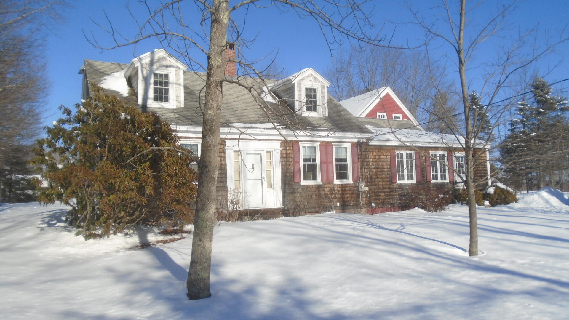 629 W Auburn Road Auburn ME 04210