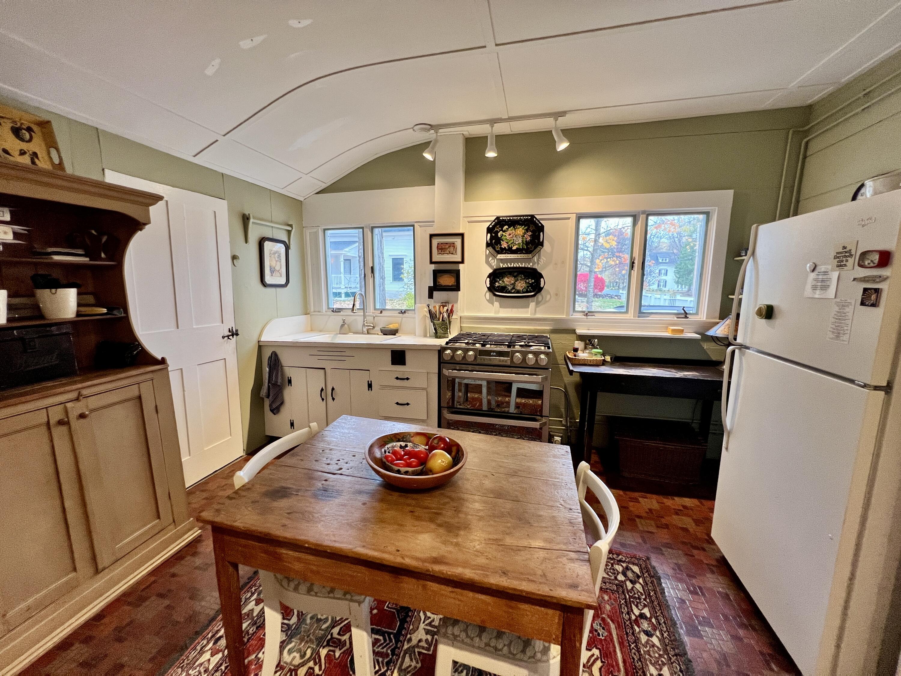 48 Lincoln Street Paris ME 04281