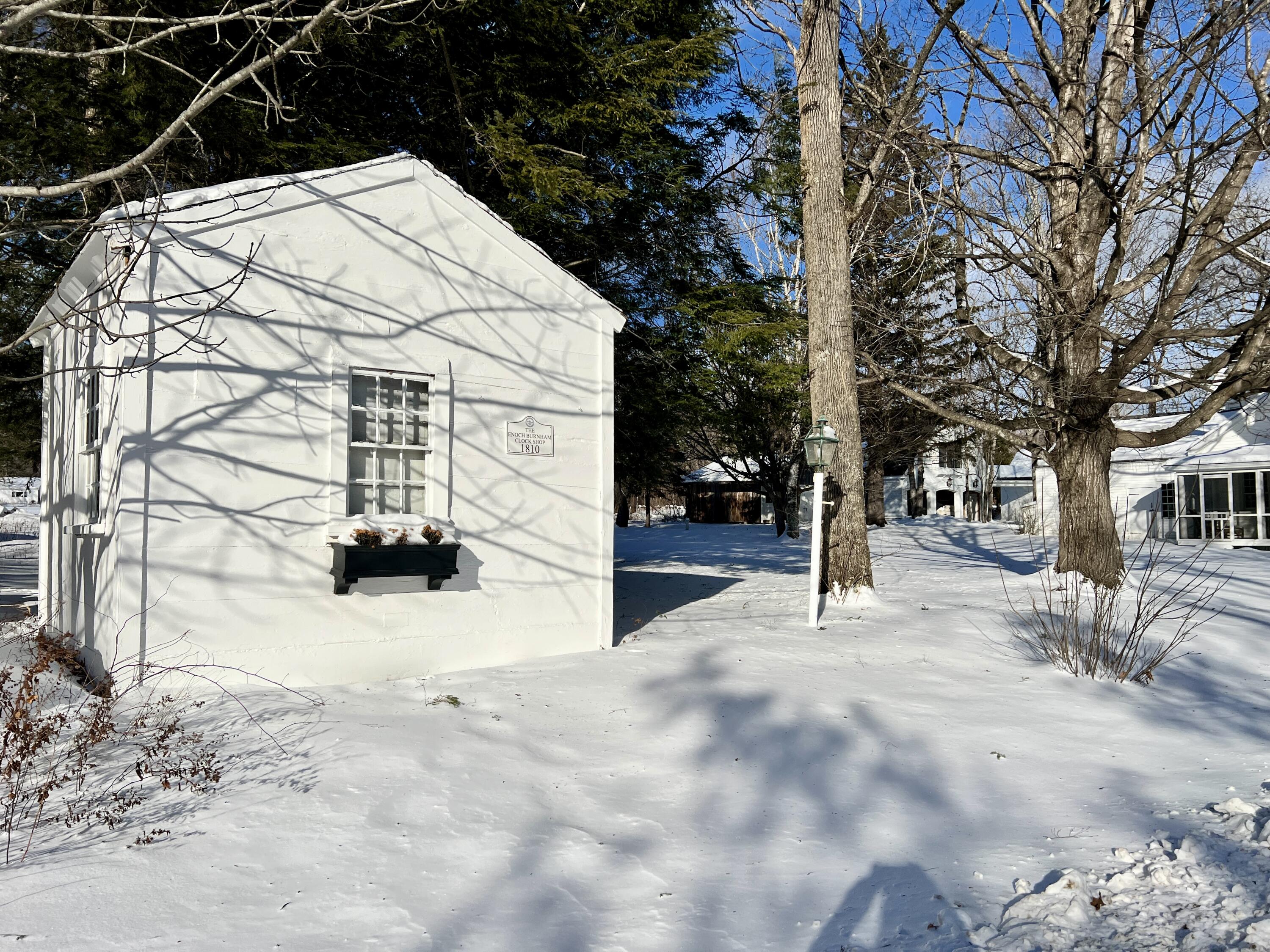 48 Lincoln Street Paris ME 04281