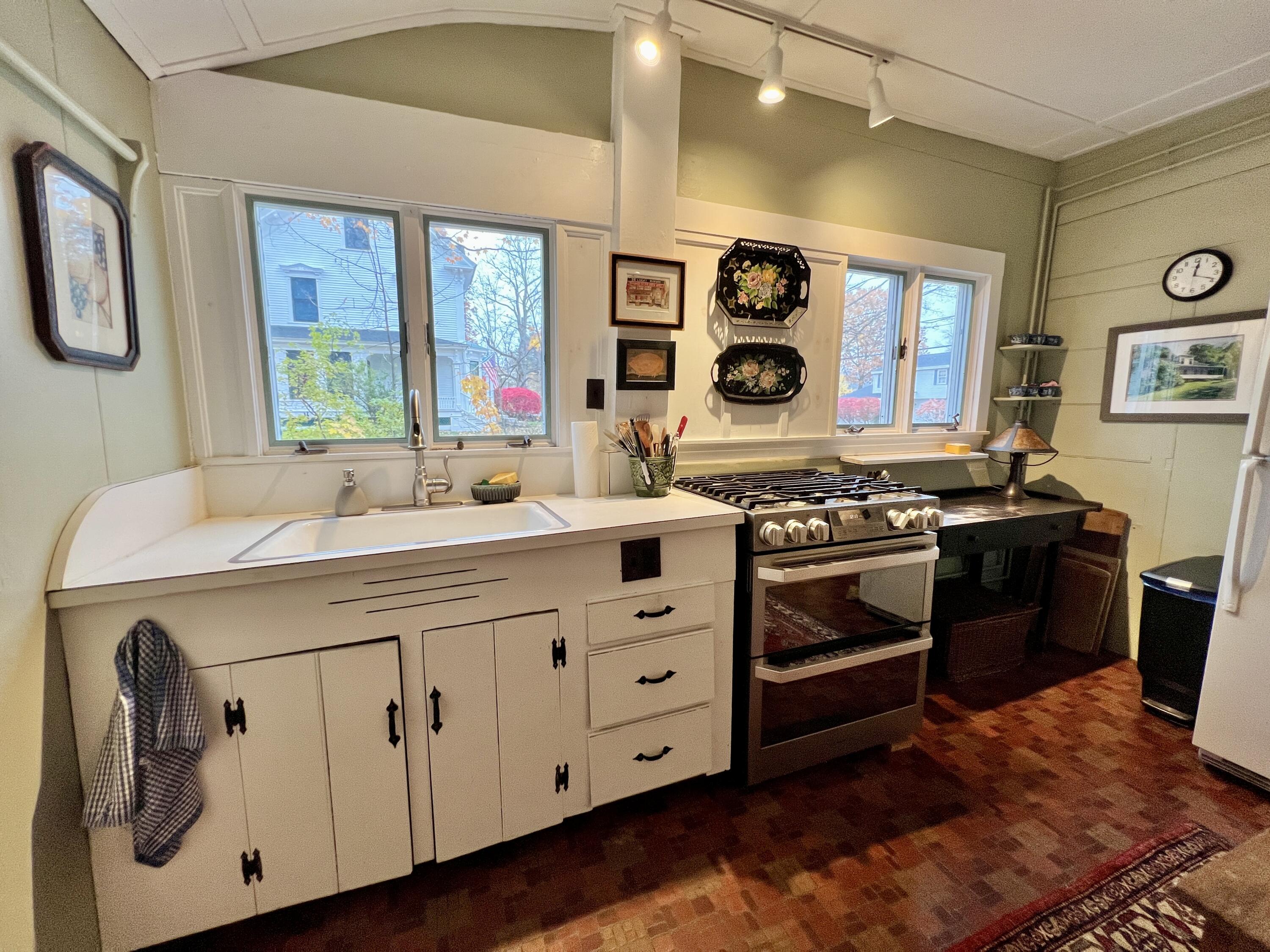 48 Lincoln Street Paris ME 04281