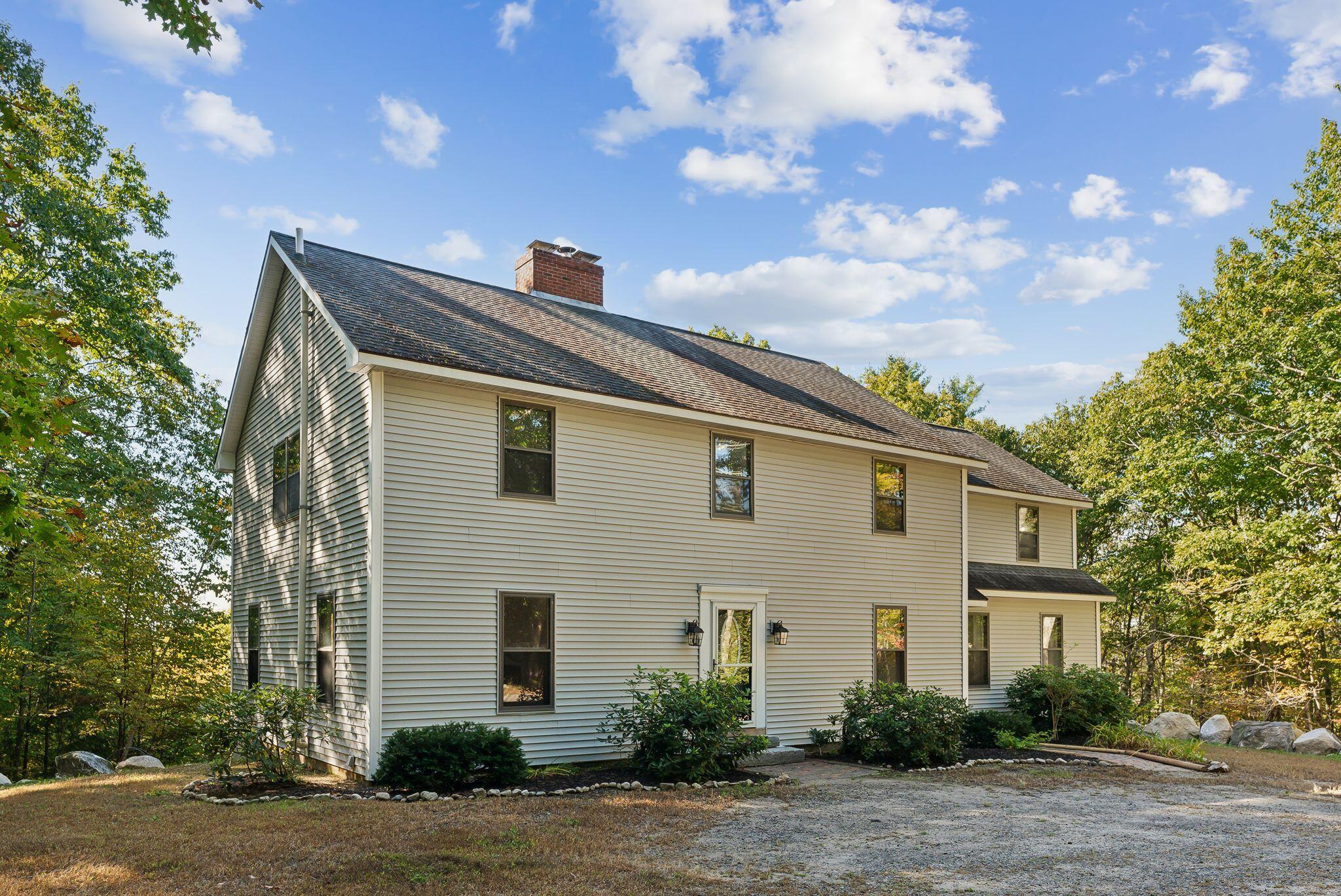 9 Waterview Road Raymond ME 04071