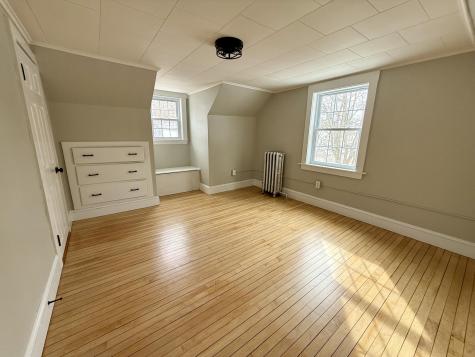 159 S Main Street Auburn ME 04210