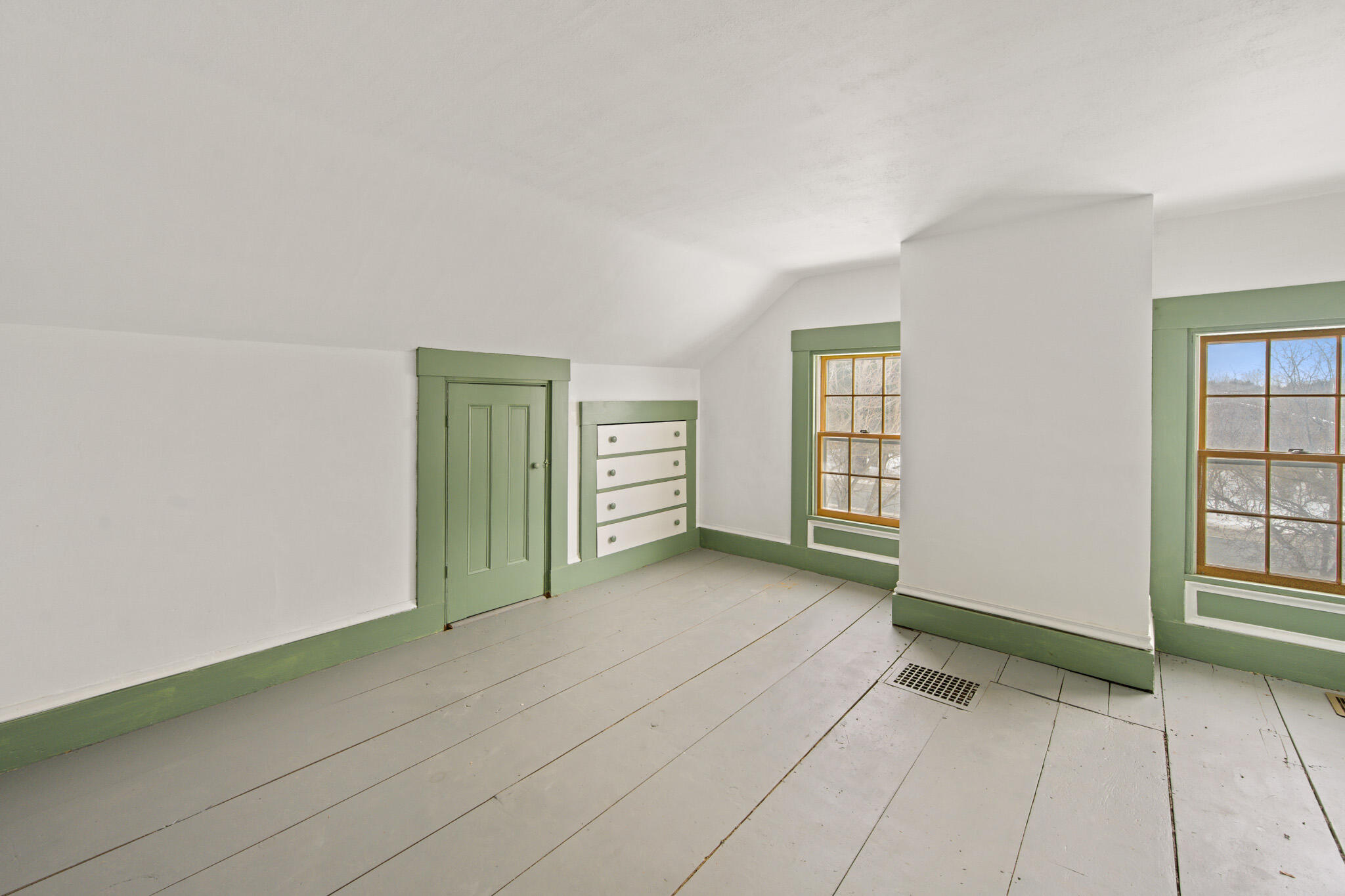 845 River Road Orrington ME 04474