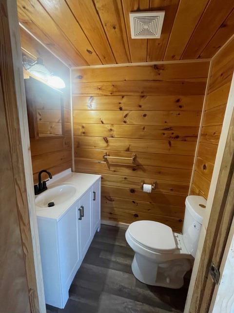 63 Cedar Street Dover-foxcroft ME 04426