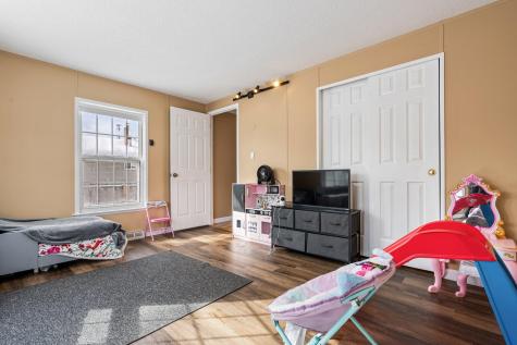 19 Winn Street Lewiston ME 04240