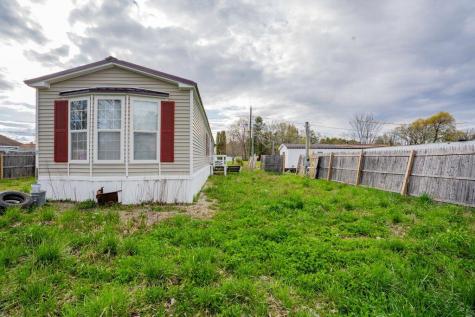 19 Winn Street Lewiston ME 04240