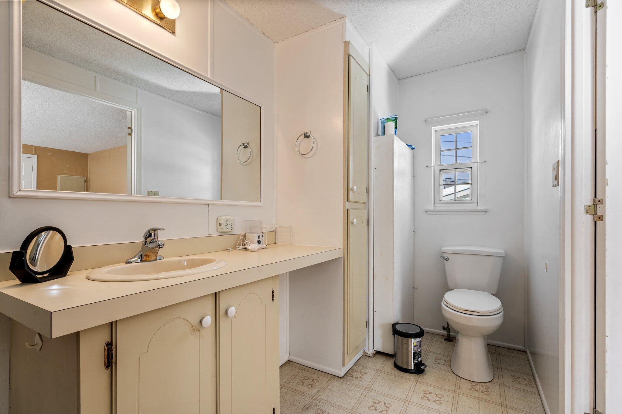 19 Winn Street Lewiston ME 04240