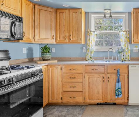 499 Wing Road Hermon ME 04401