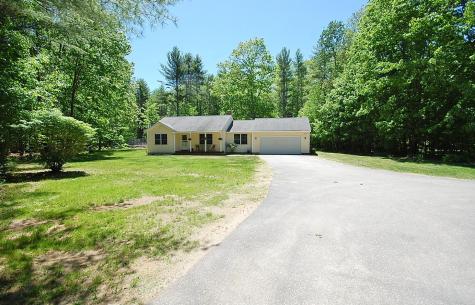 17 Sally Lane New Gloucester ME 04260