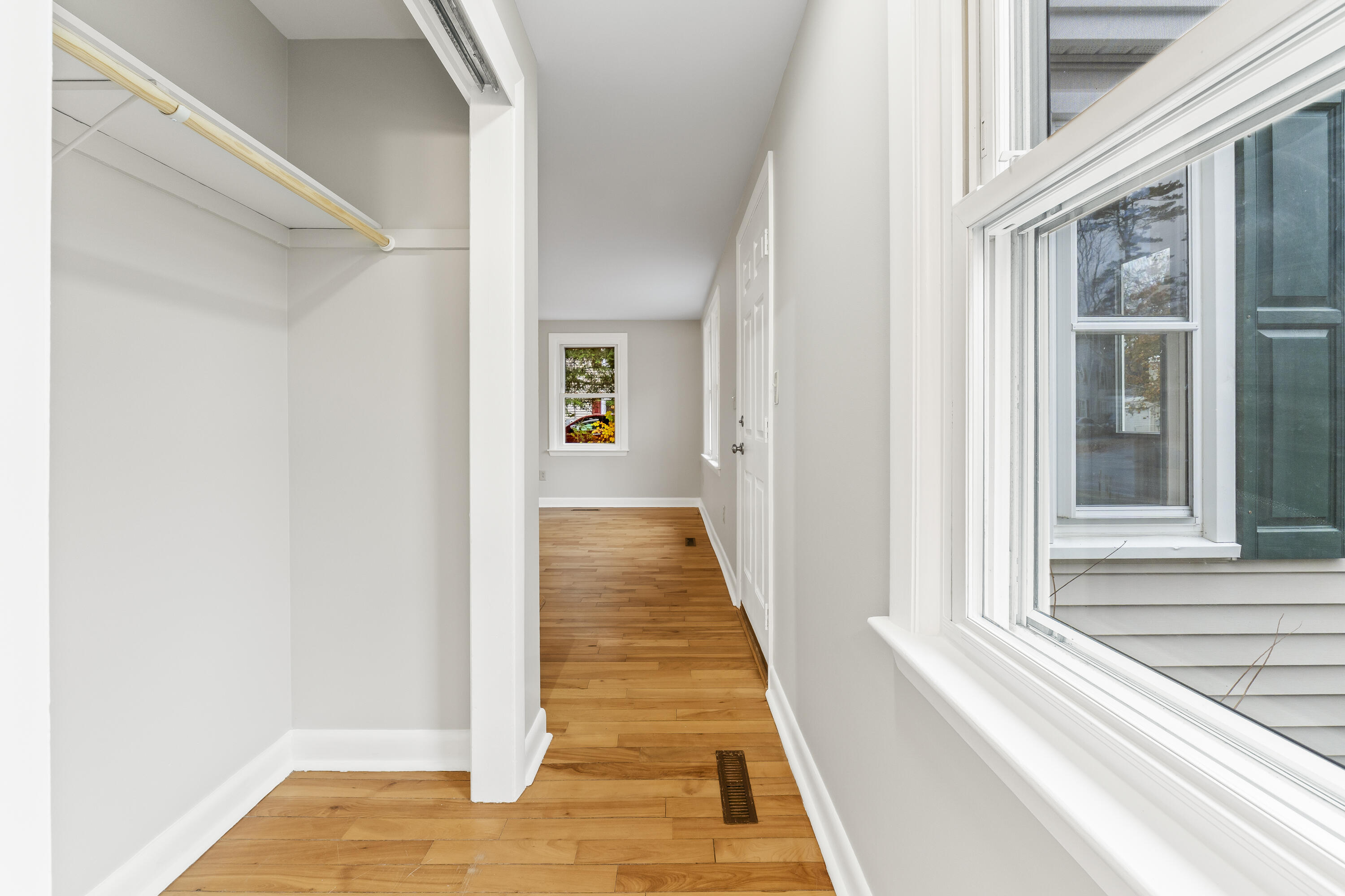 8 Emanual Drive Brunswick ME 04011