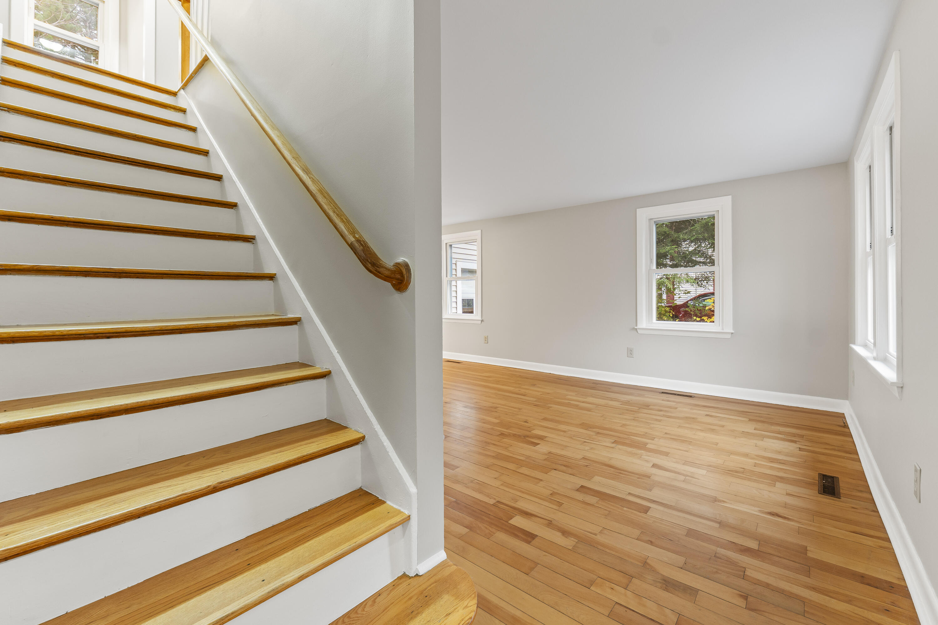 8 Emanual Drive Brunswick ME 04011