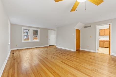 8 Emanual Drive Brunswick ME 04011