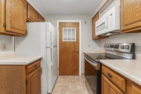 8 Emanual Drive Brunswick ME 04011