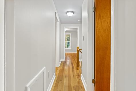 8 Emanual Drive Brunswick ME 04011