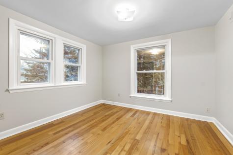 8 Emanual Drive Brunswick ME 04011