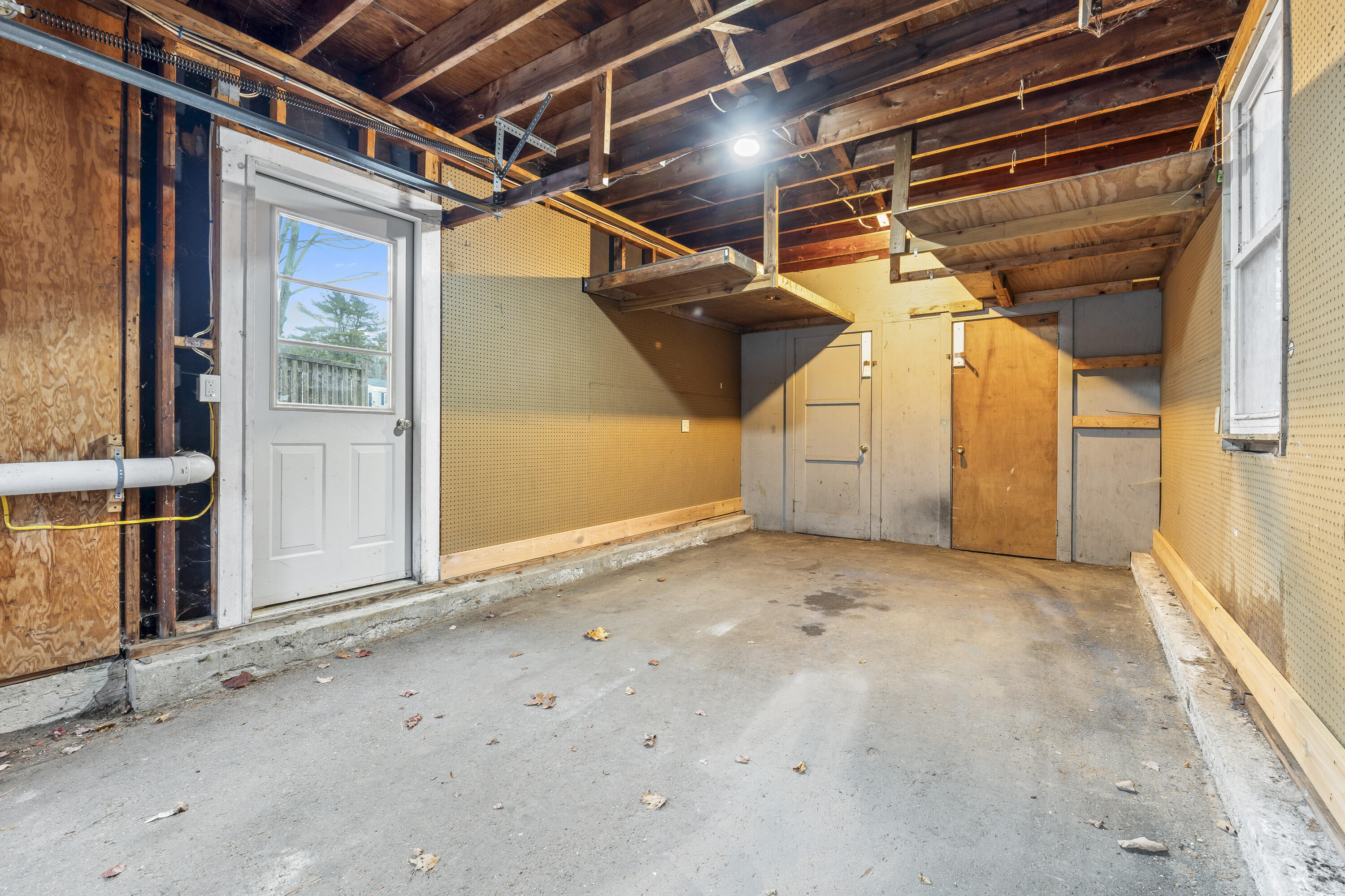 8 Emanual Drive Brunswick ME 04011