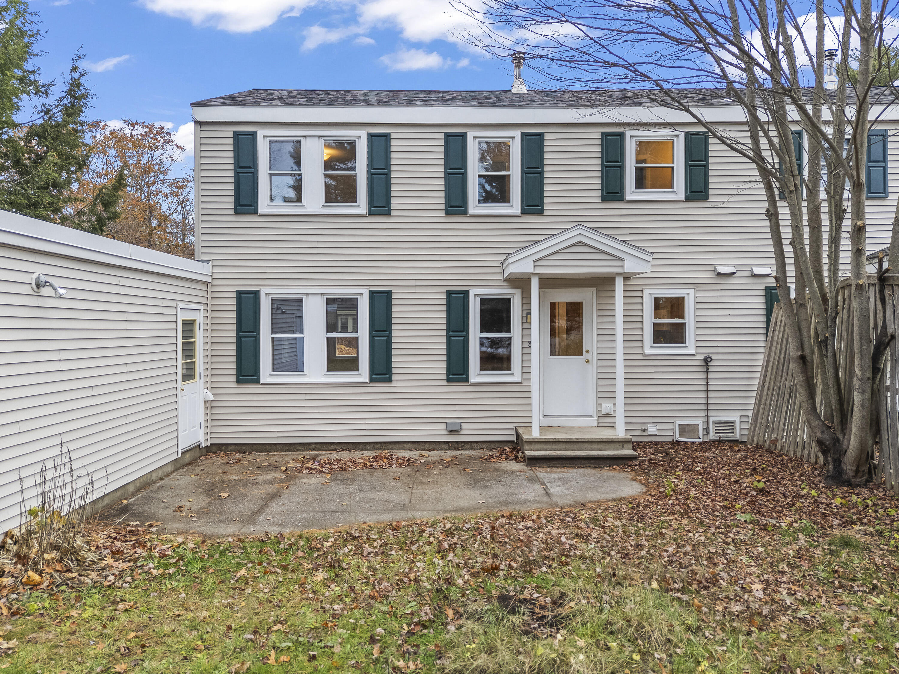 8 Emanual Drive Brunswick ME 04011