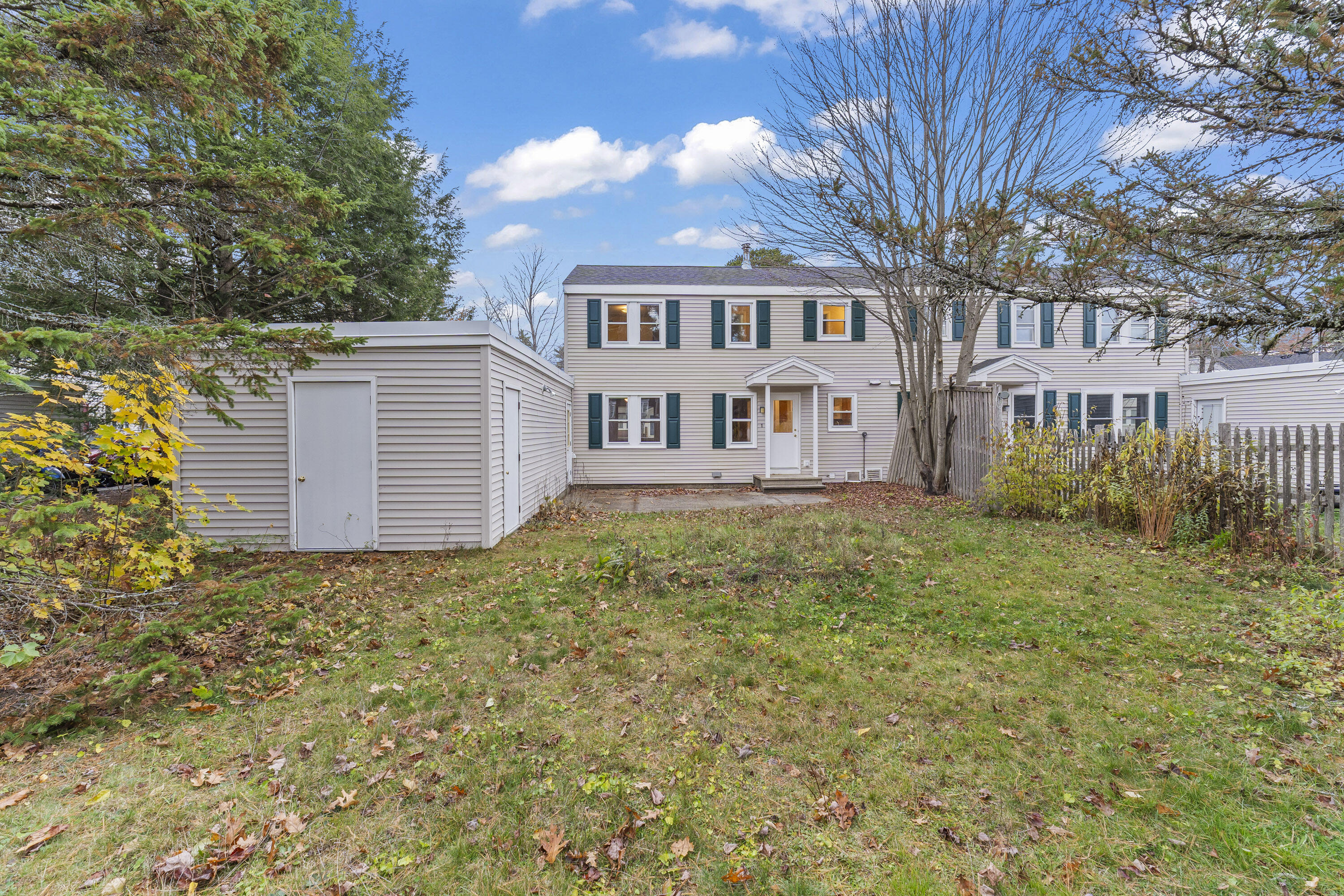 8 Emanual Drive Brunswick ME 04011