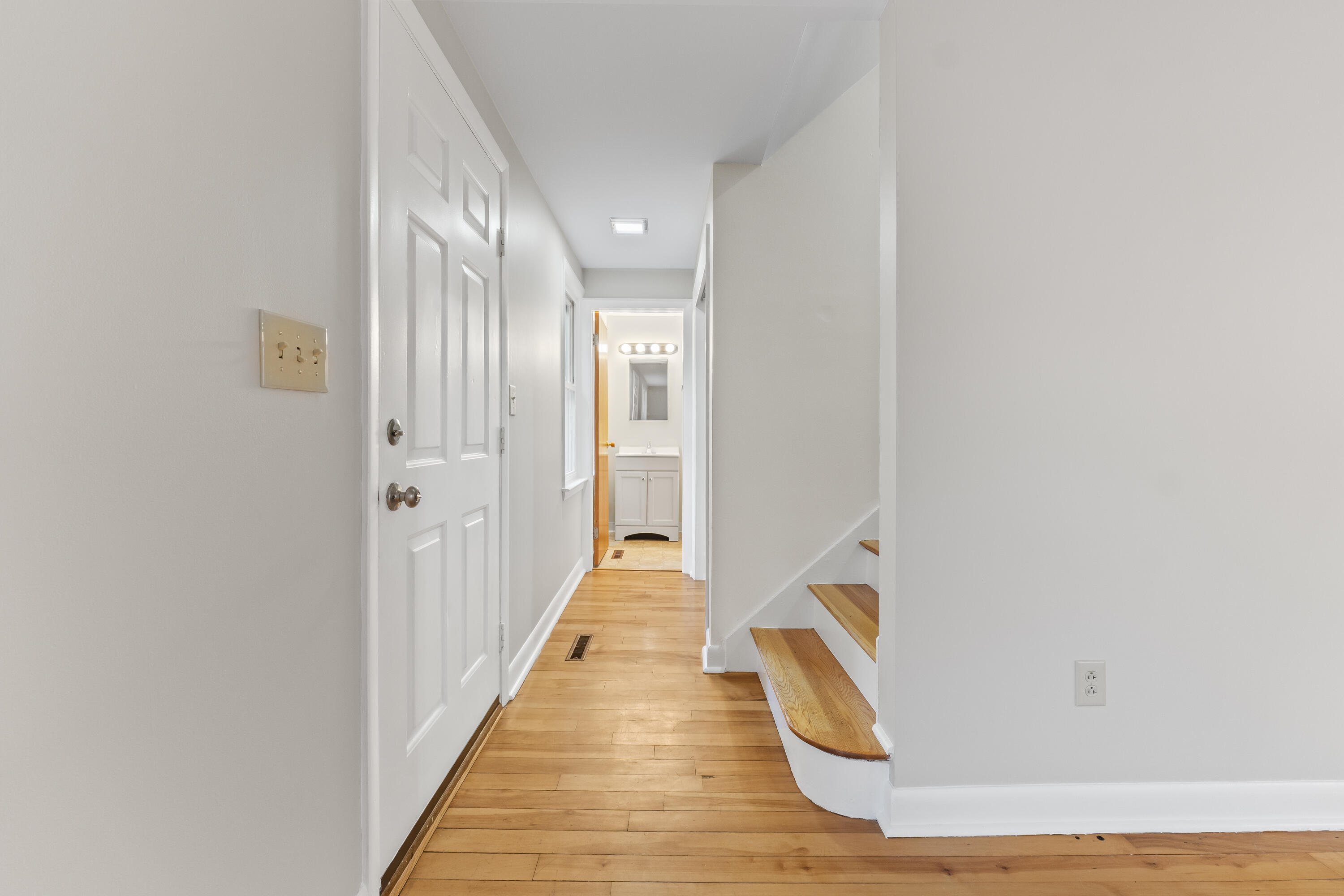 8 Emanual Drive Brunswick ME 04011