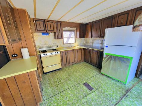 10 Merchant Road Weld ME 04285