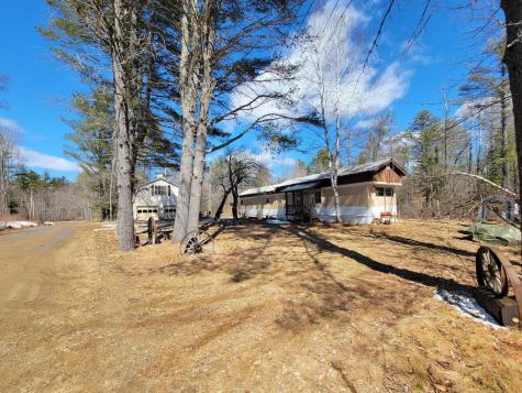 10 Merchant Road Weld ME 04285