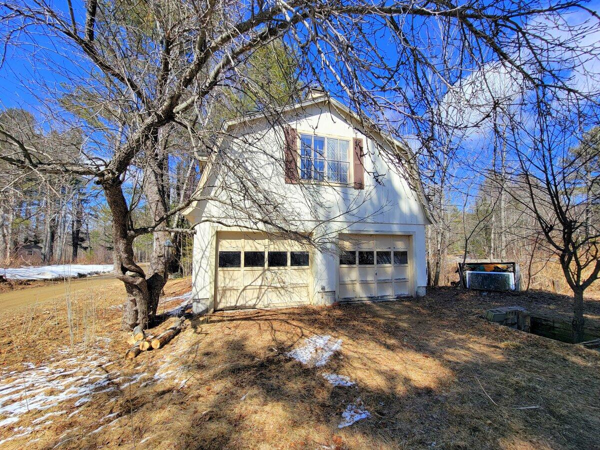 10 Merchant Road Weld ME 04285