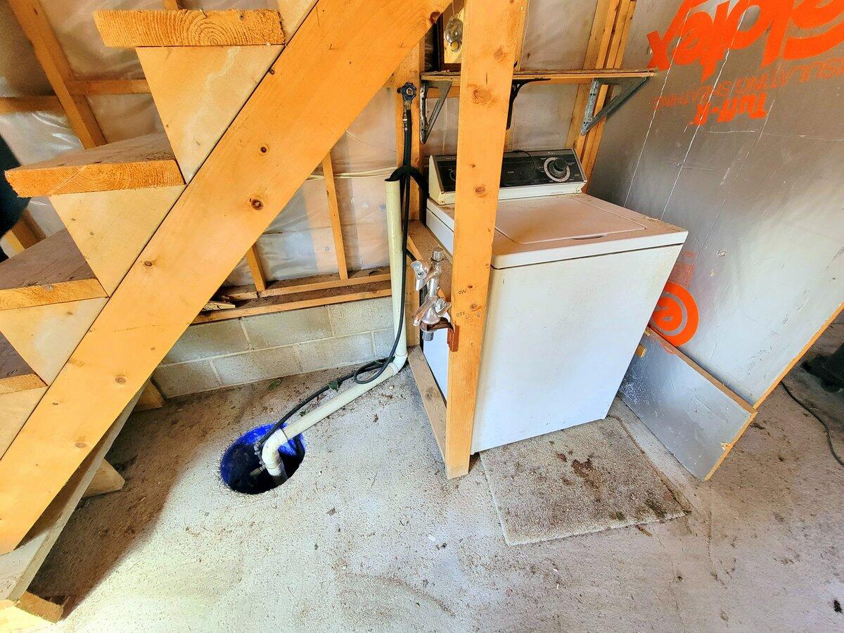 10 Merchant Road Weld ME 04285