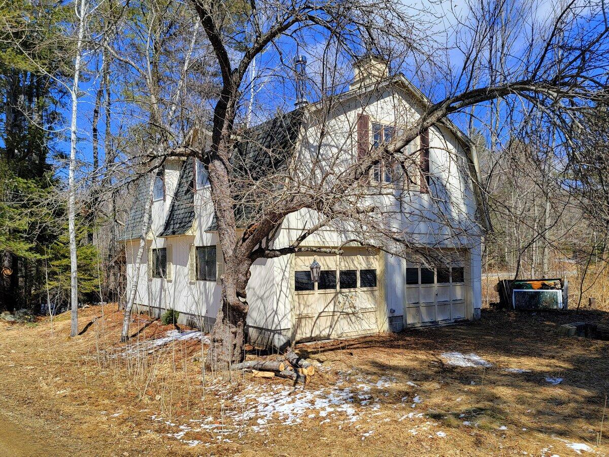 10 Merchant Road Weld ME 04285