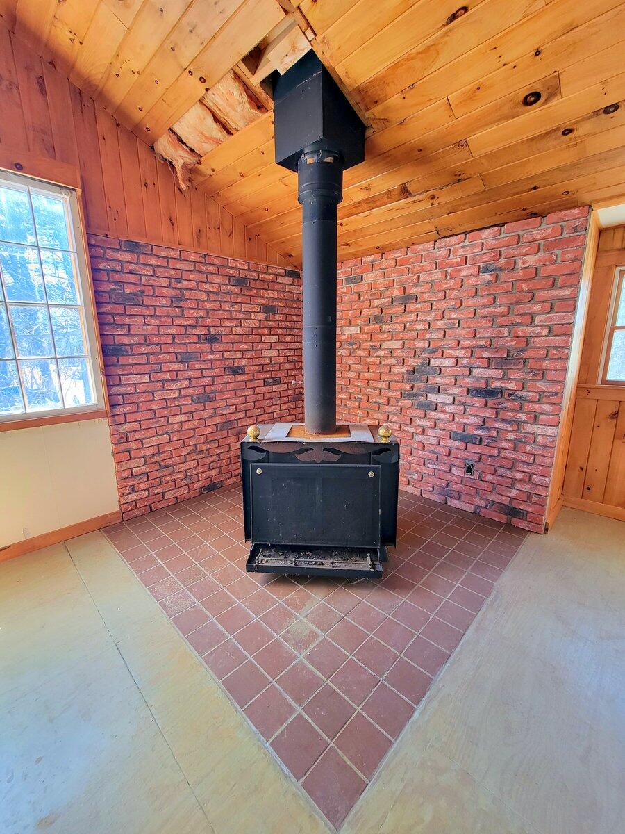 10 Merchant Road Weld ME 04285