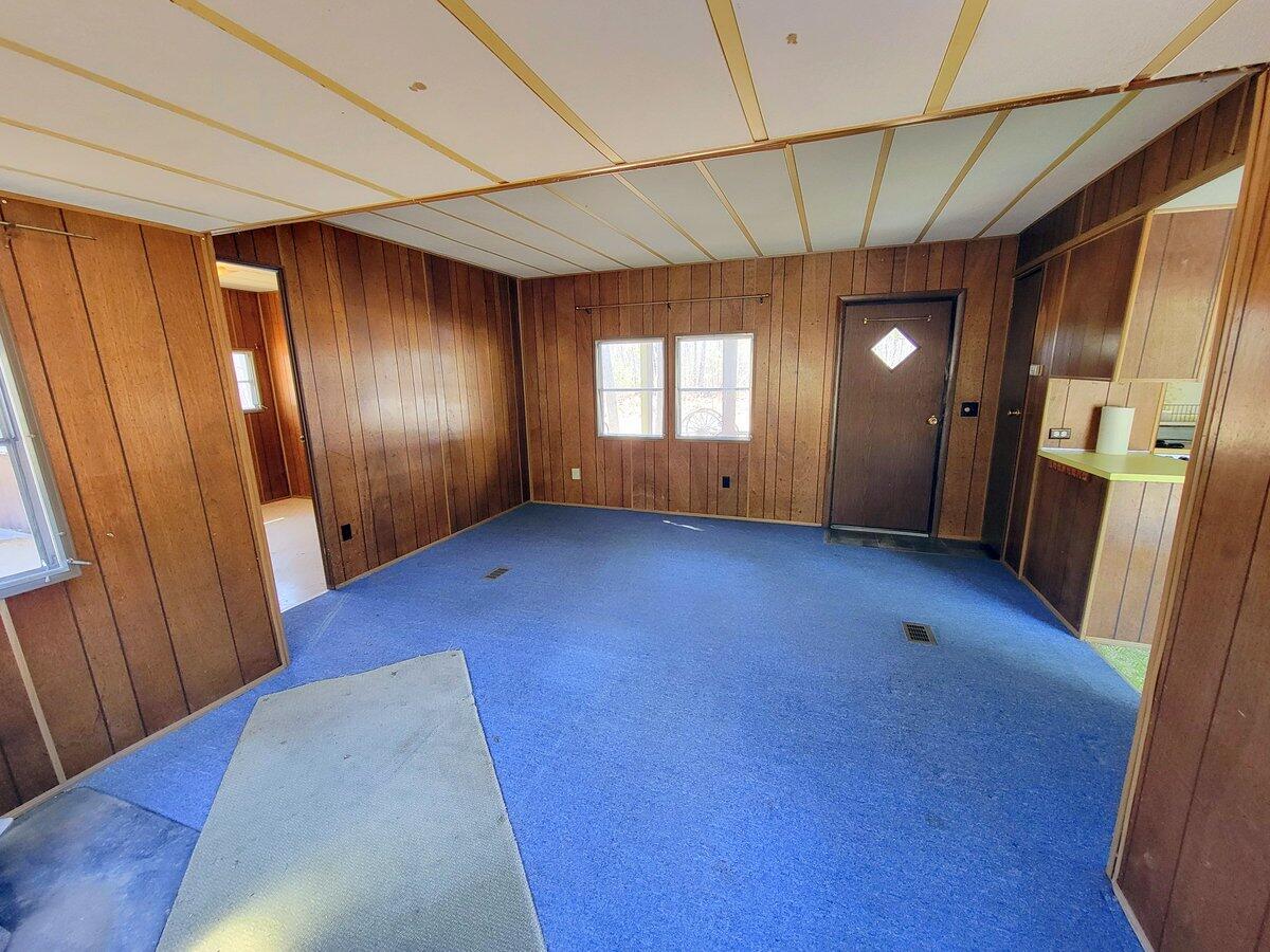 10 Merchant Road Weld ME 04285