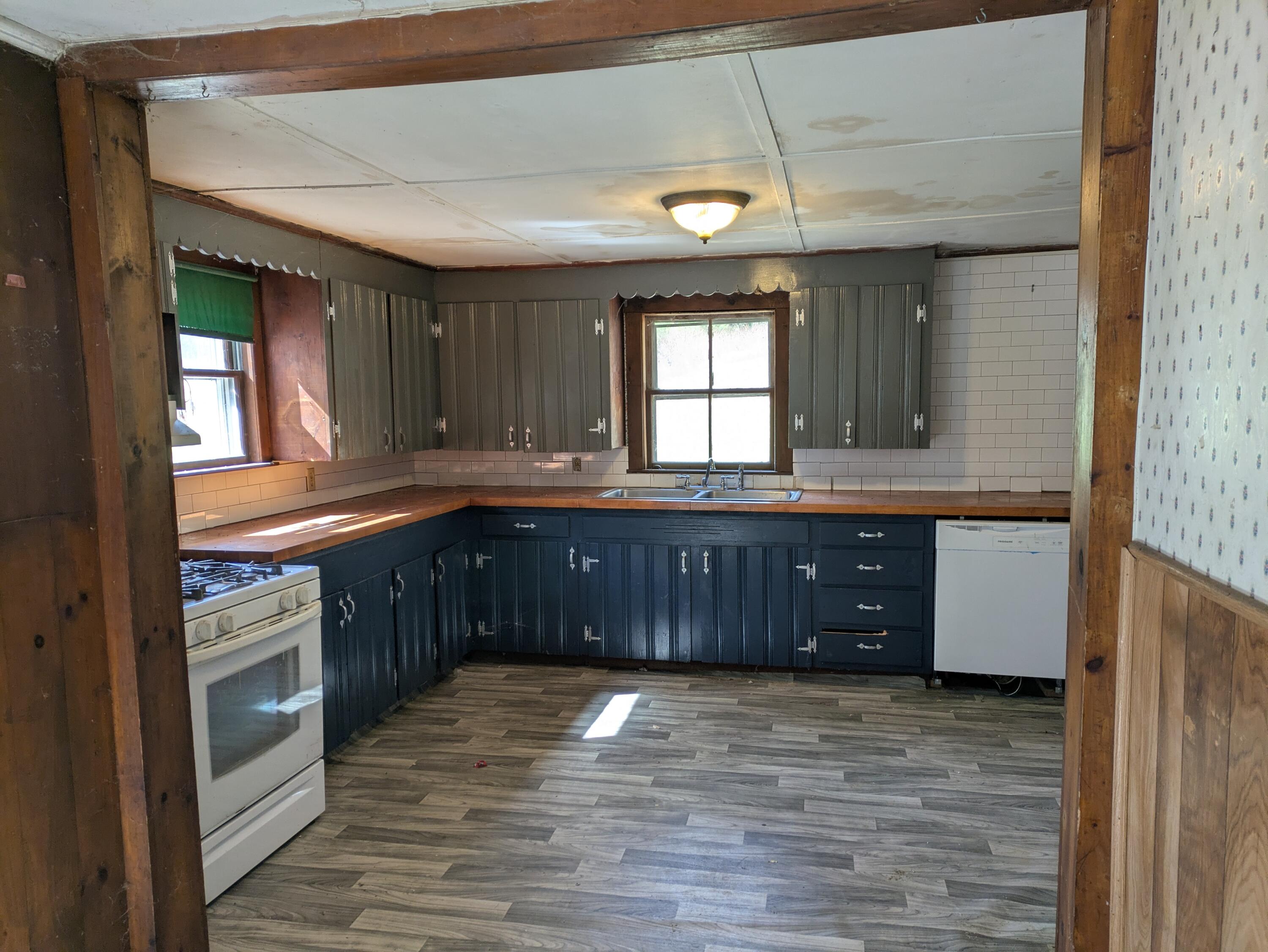 461 Ossipee Trail Porter ME 04068