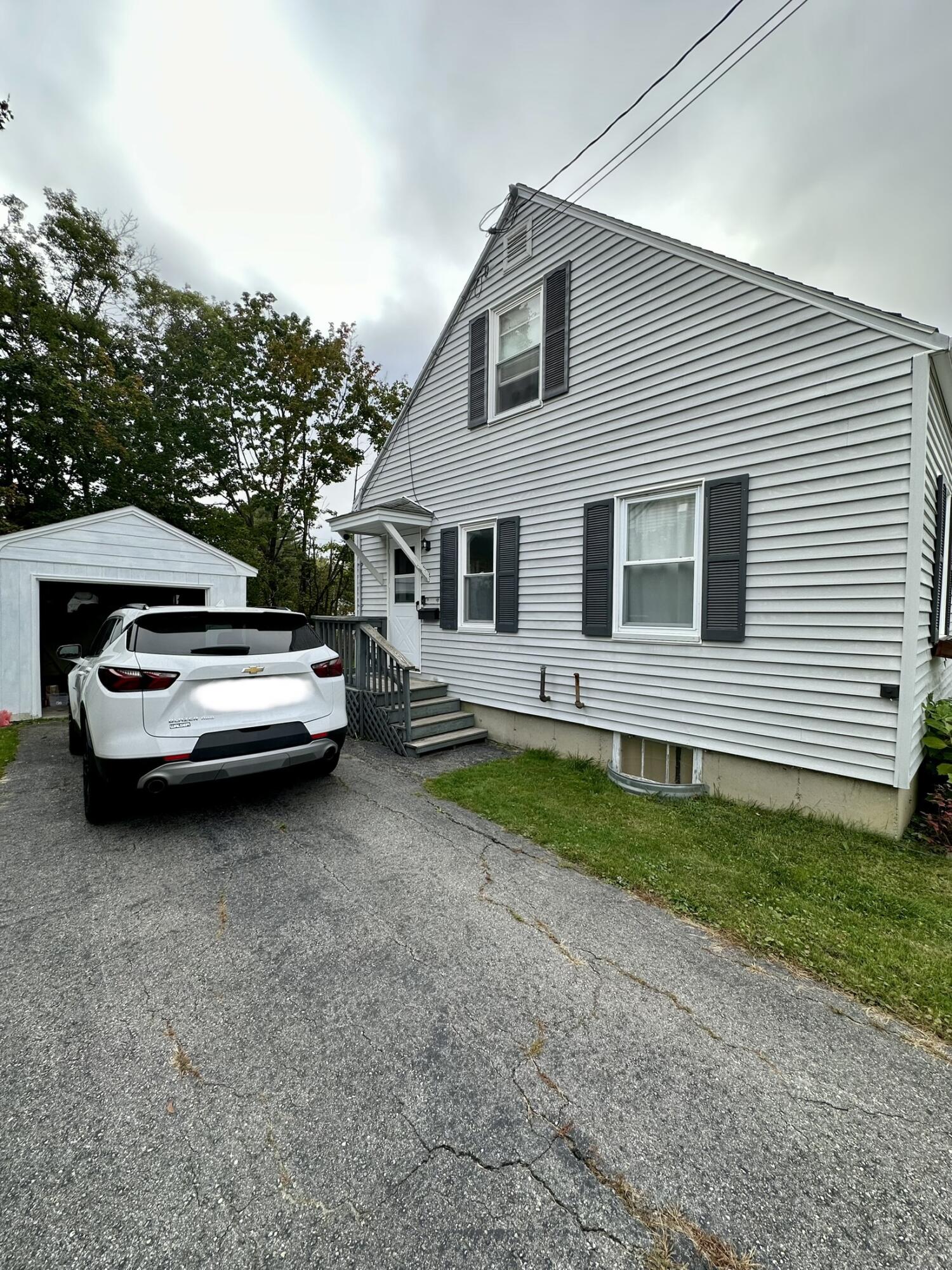 60 Longwood Avenue Augusta ME 04330