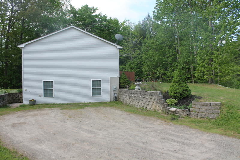 19 Horizon Drive Auburn ME 04210