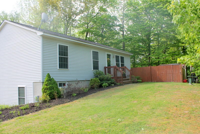 19 Horizon Drive Auburn ME 04210