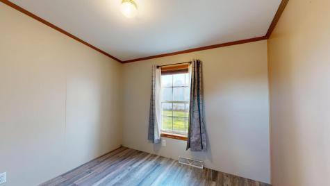 93 Heather Drive Lewiston ME 04240