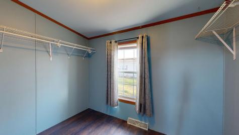 93 Heather Drive Lewiston ME 04240