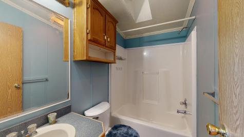 93 Heather Drive Lewiston ME 04240