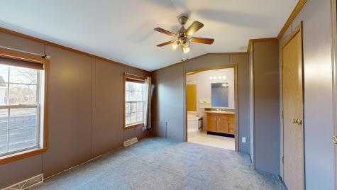 93 Heather Drive Lewiston ME 04240