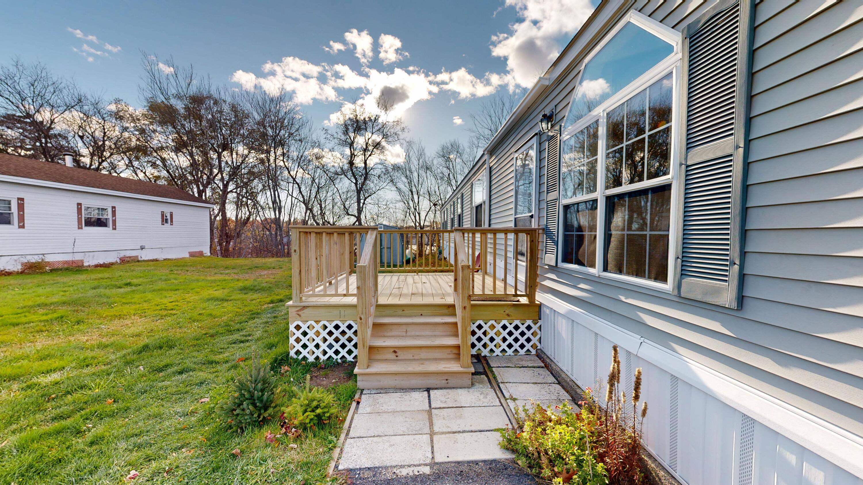 93 Heather Drive Lewiston ME 04240